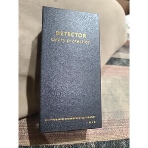 Hidden Camera Detector RF Bug Sweeper Listening Device Finder Detector Anti Spy